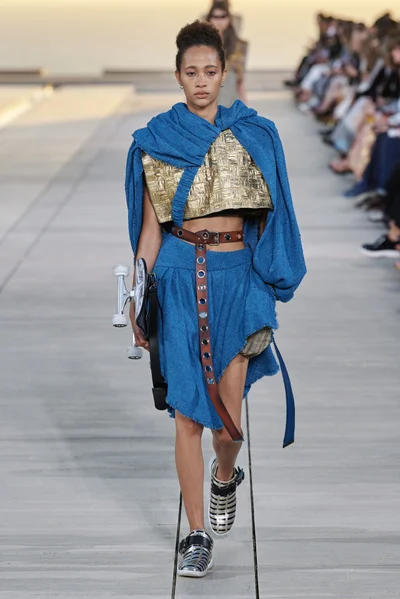 Look 13